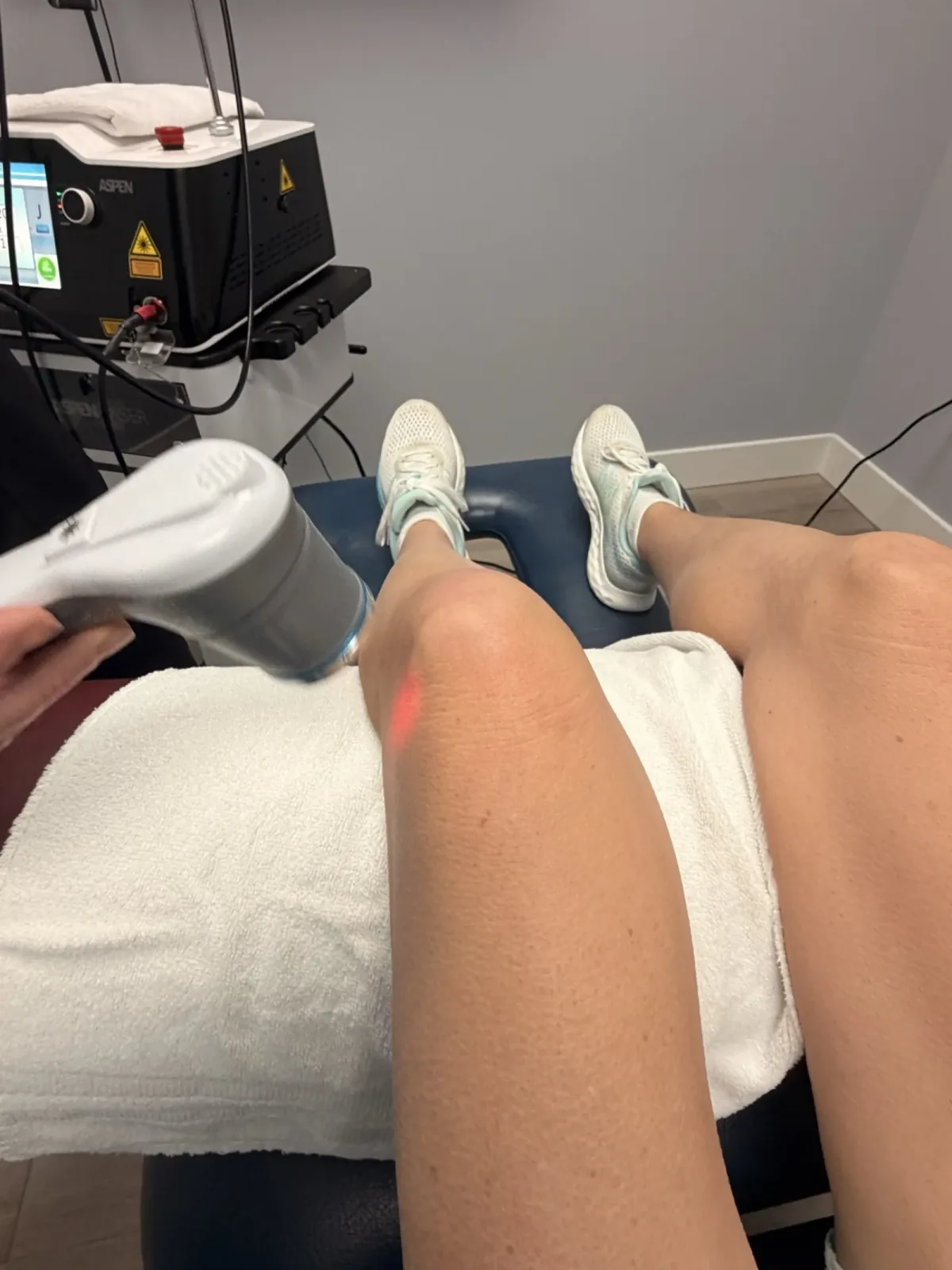 Class IV laser therapy at Lakeside